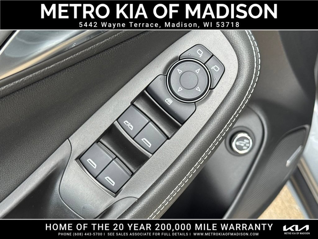Used 2026 Buick Encore GX Avenir w/ Avenir Convenience Package AWD/4WD image 12