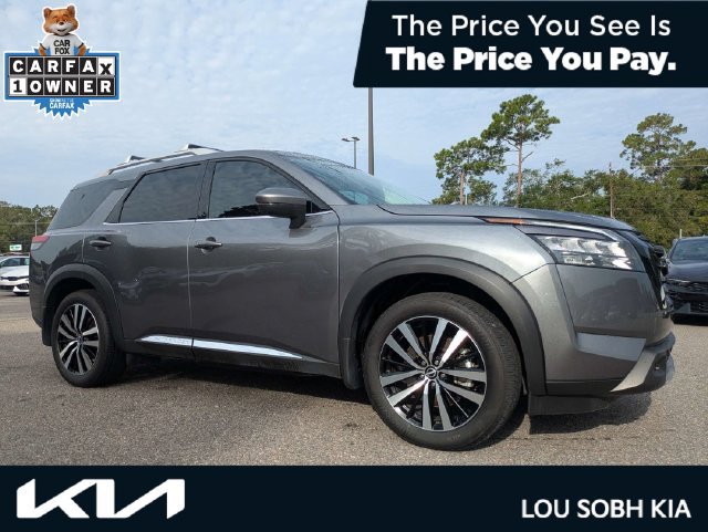 Used 2025 Nissan Pathfinder Platinum w/ Black Appearance Package
