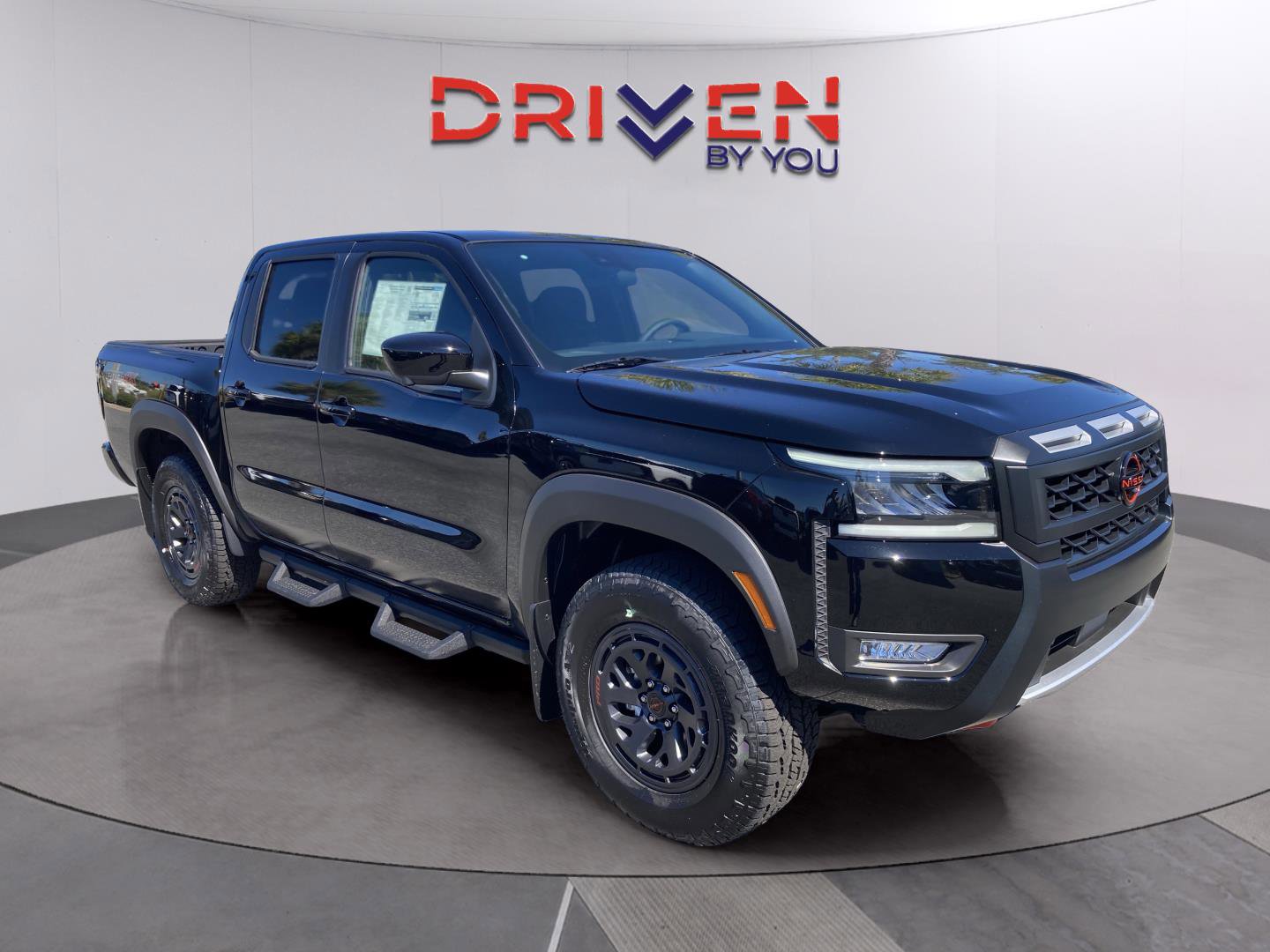 New 2026 Nissan Frontier PRO-4X w/ Pro-4x Convenience Package image 8