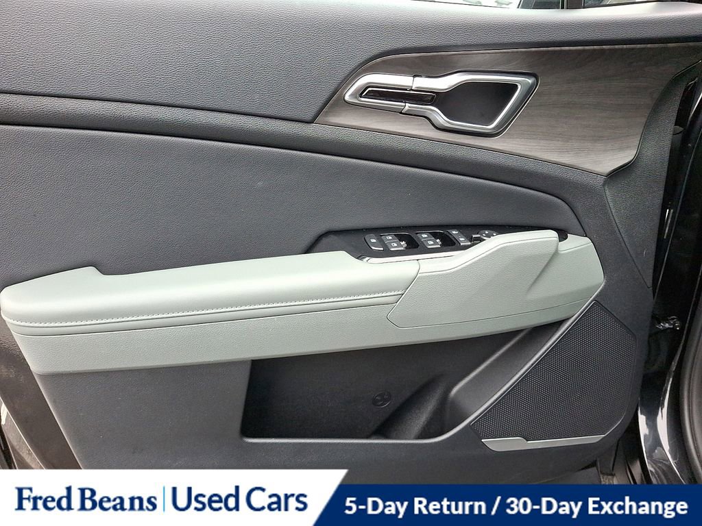 Used 2025 Kia Sportage X-Line image 13