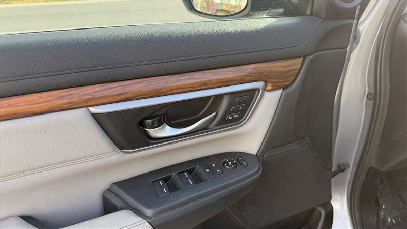 Used 2017 Honda CR-V Touring image 12