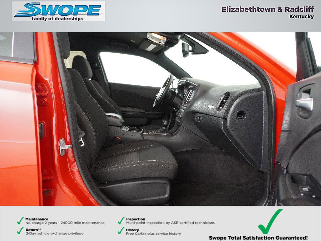 Used 2018 Dodge Charger SXT Plus w/ Blacktop Package RWD image 10