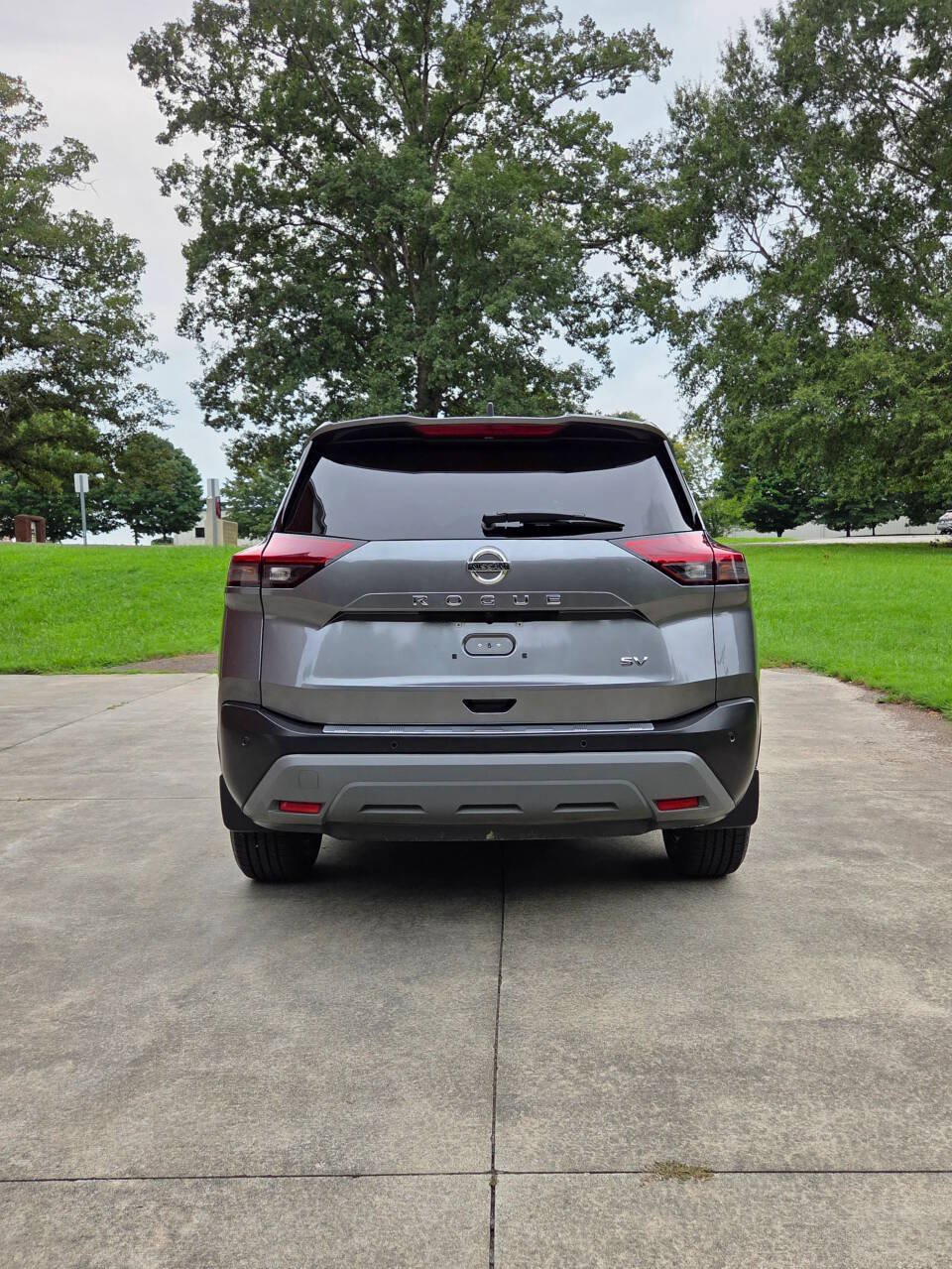 Used 2021 Nissan Rogue SV FWD image 6