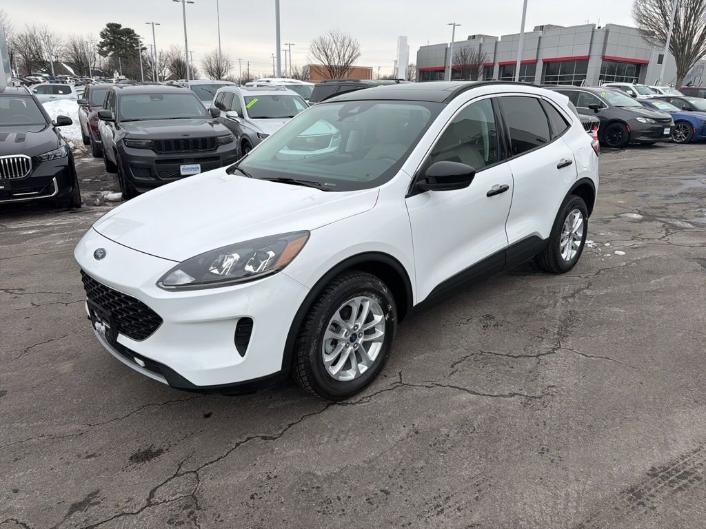 Used 2022 Ford Escape SE w/ Convenience Package image 1