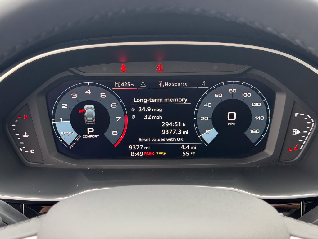 Certified 2025 Audi Q3 2.0T Premium w/ Convenience Package AWD/4WD image 11