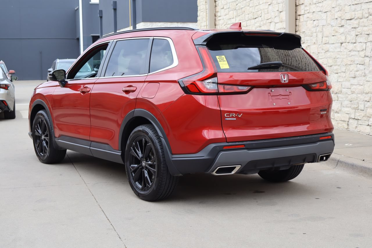 Used 2023 Honda CR-V Sport Touring image 3
