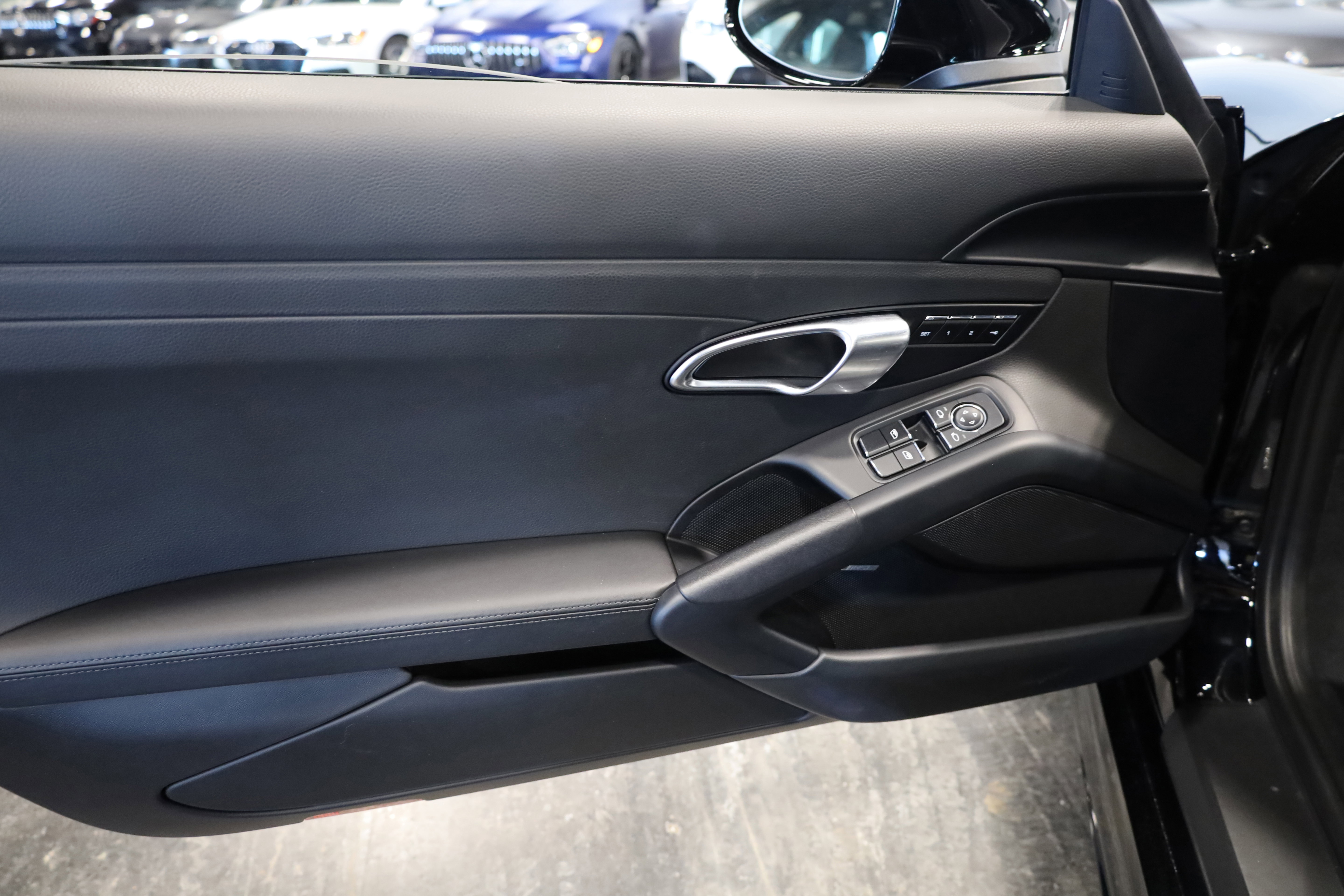 Used 2019 Porsche 718 Cayman S image 14