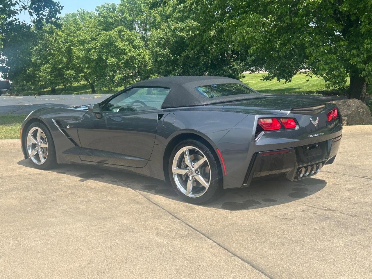 Used 2014 Chevrolet Corvette Stingray Convertible w/ 3LT Preferred Equipment Group RWD image 4