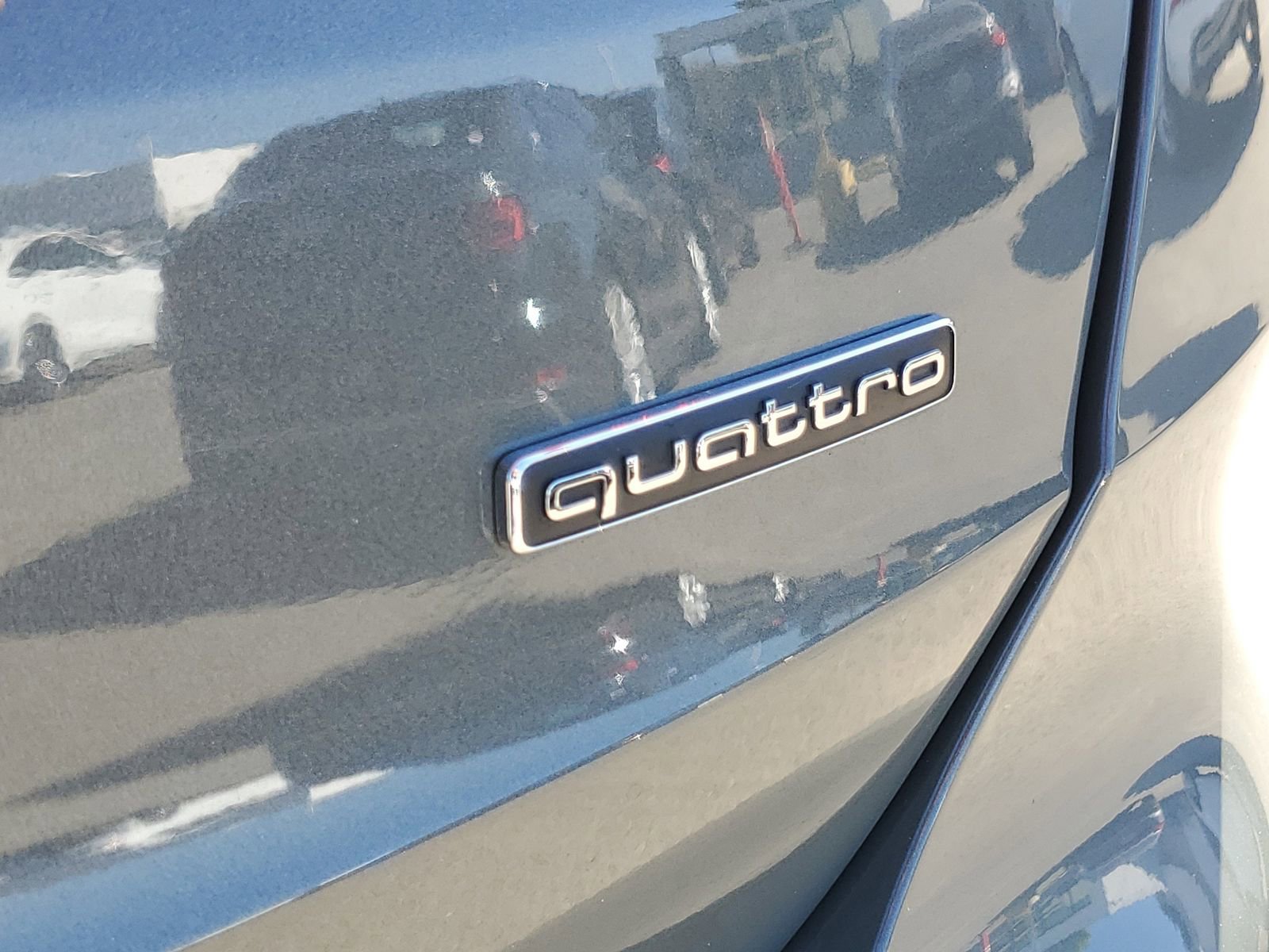 Used 2025 Audi Q3 2.0T Premium w/ Convenience Package image 8