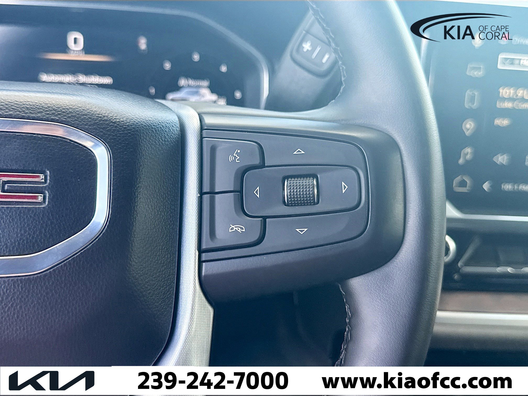 Used 2026 GMC Sierra 1500 SLT AWD/4WD image 33