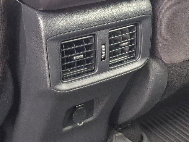 Used 2024 Toyota RAV4 LE AWD/4WD image 18