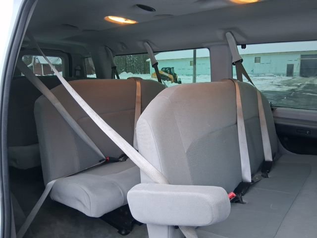 Used 2012 Ford E-350 and Econoline 350 XLT image 9