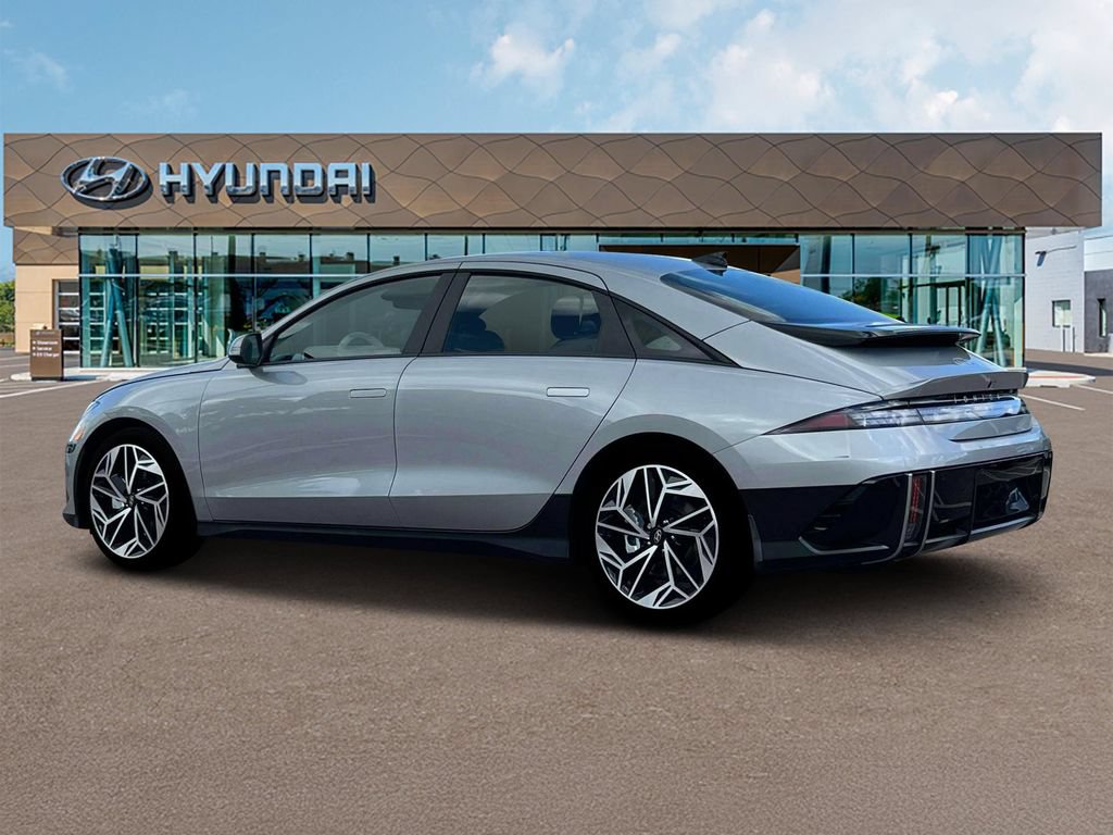 New 2025 Hyundai Ioniq 6 SEL RWD image 4