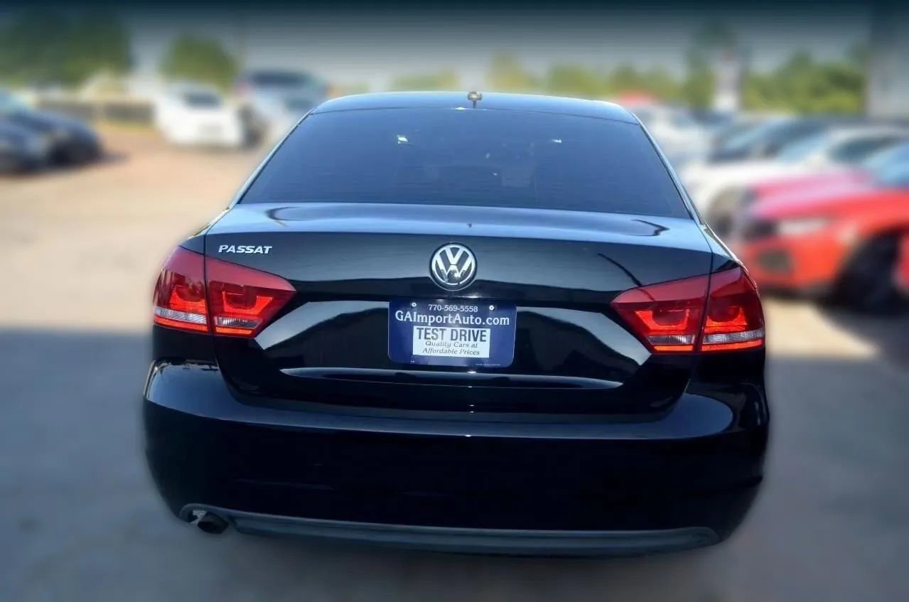 Used 2013 Volkswagen Passat 2.5 S image 9