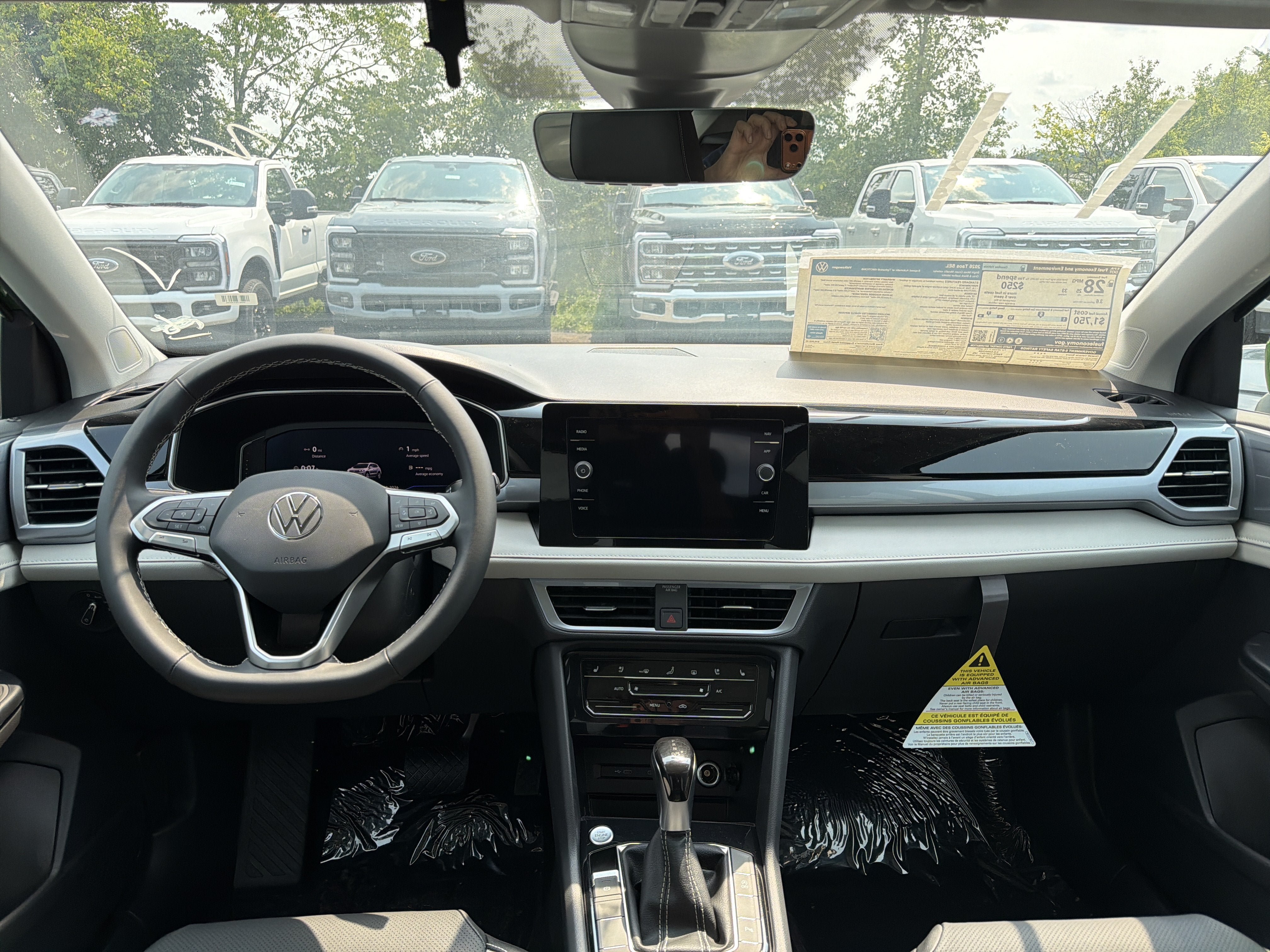 New 2026 Volkswagen Taos SEL AWD/4WD image 11