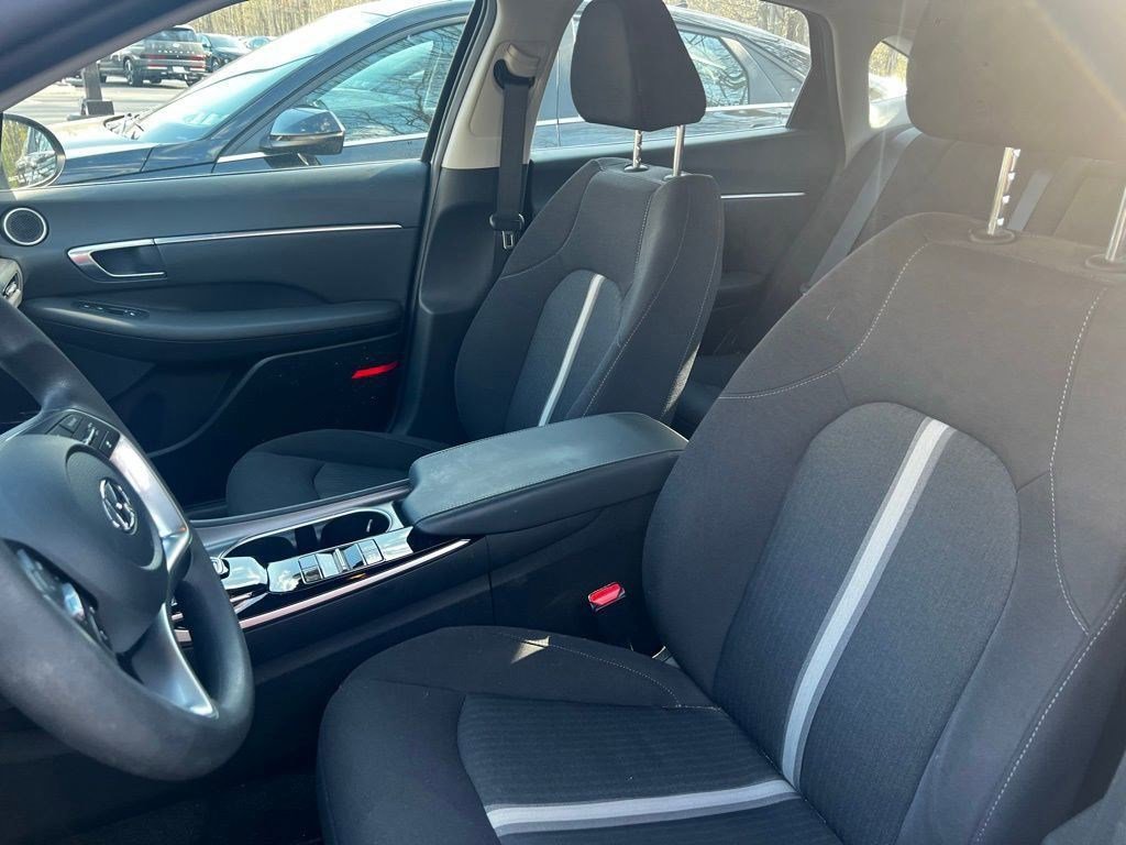 Certified 2023 Hyundai Sonata SEL w/ Cargo Package FWD image 8