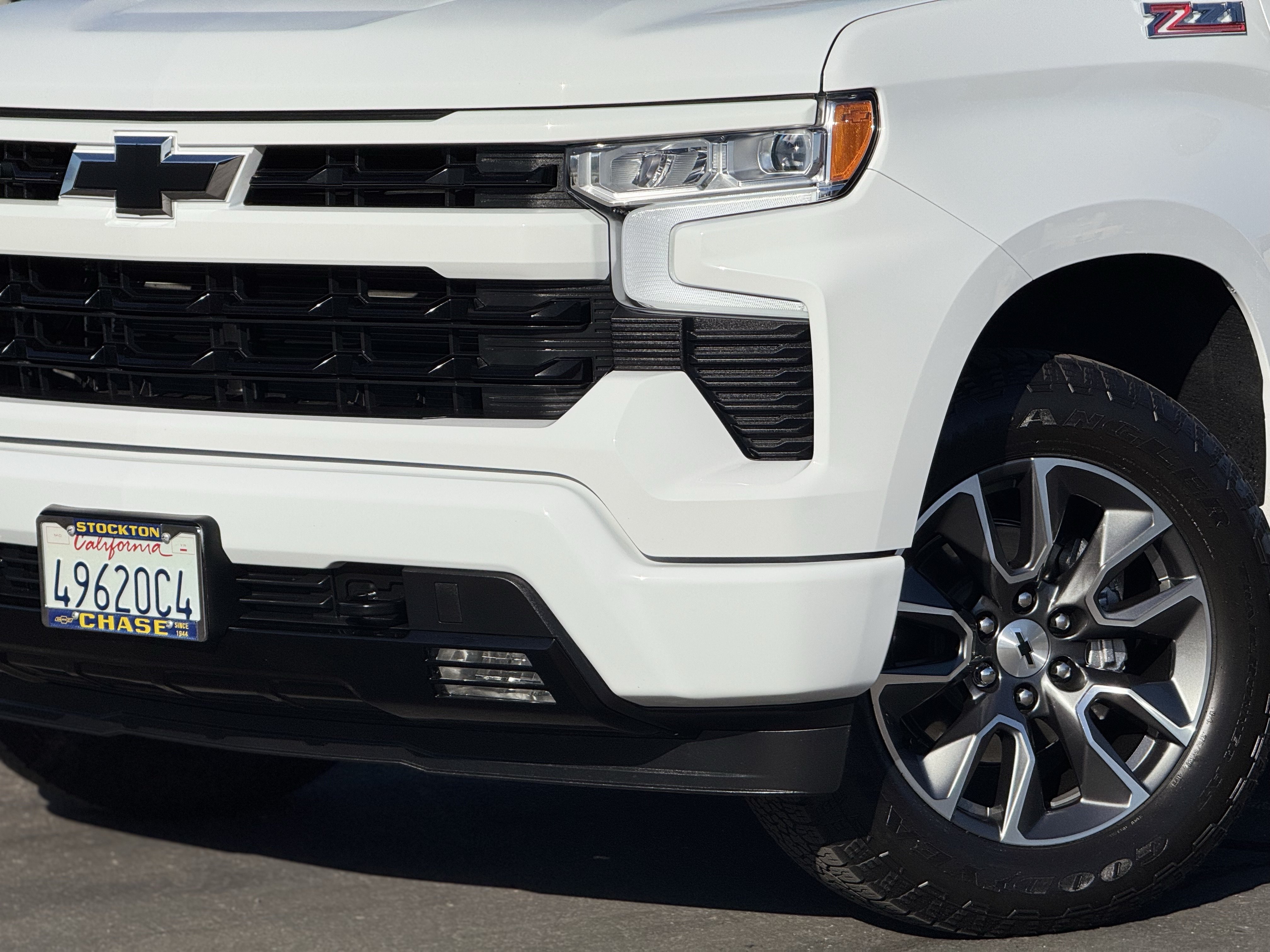 Used 2024 Chevrolet Silverado 1500 RST AWD/4WD image 3