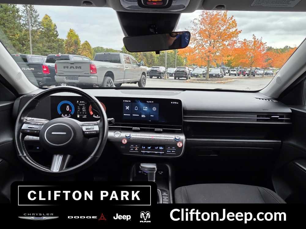 Used 2025 Hyundai Kona SEL FWD image 20
