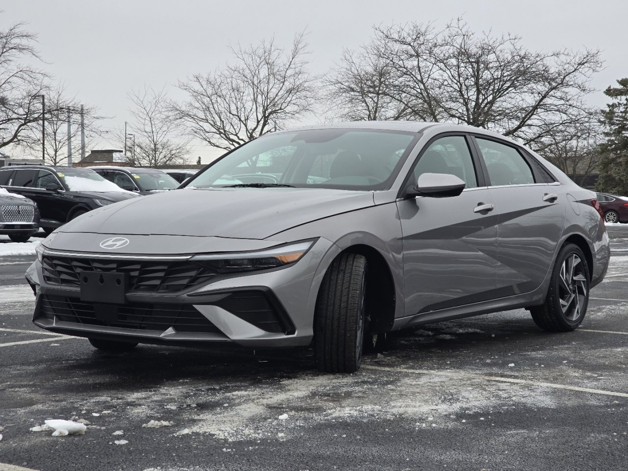 Used 2025 Hyundai Elantra SEL image 11