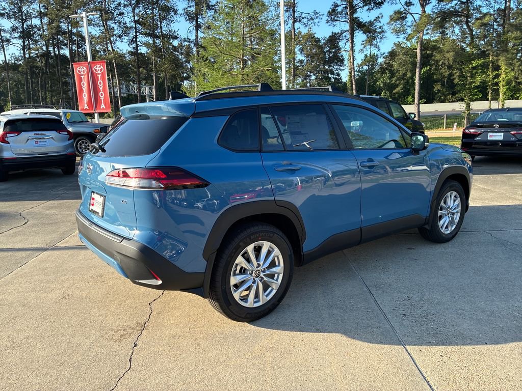 New 2026 Toyota Corolla Cross LE image 7