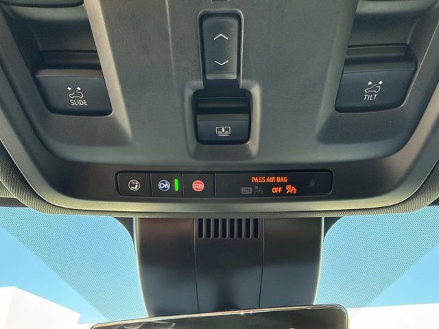 Used 2023 Chevrolet Tahoe High Country AWD/4WD image 21