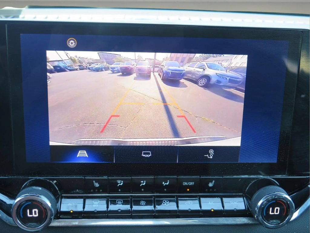 Used 2023 Chevrolet Colorado LT w/ LT Convenience Package II RWD image 17