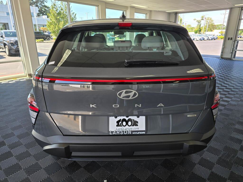 New 2026 Hyundai Kona SE AWD/4WD image 4