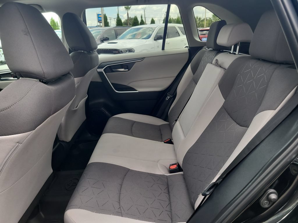 Used 2025 Toyota RAV4 XLE w/ Convenience Package FWD image 12