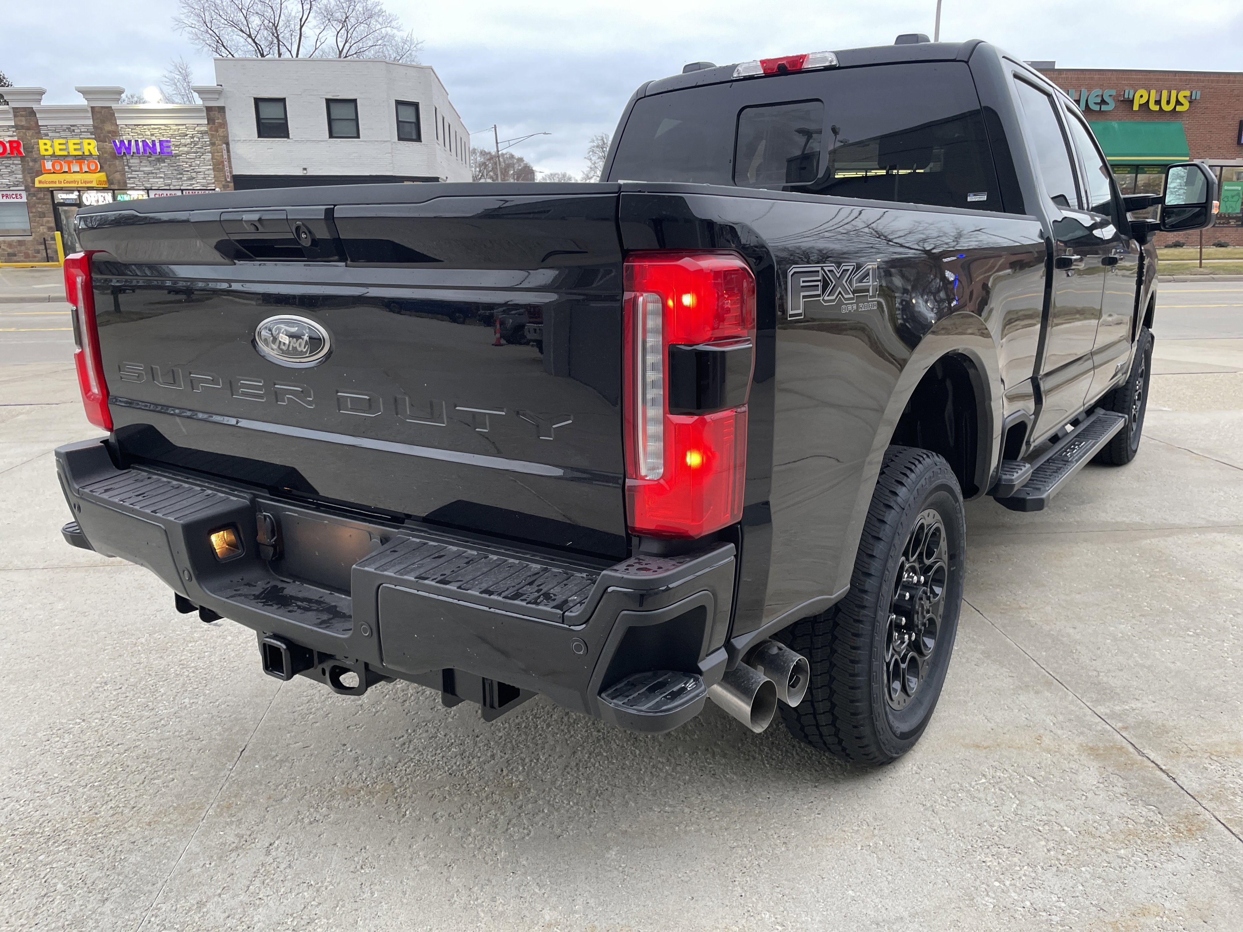 New 2026 Ford F250 4x4 Crew Cab Super Duty image 4