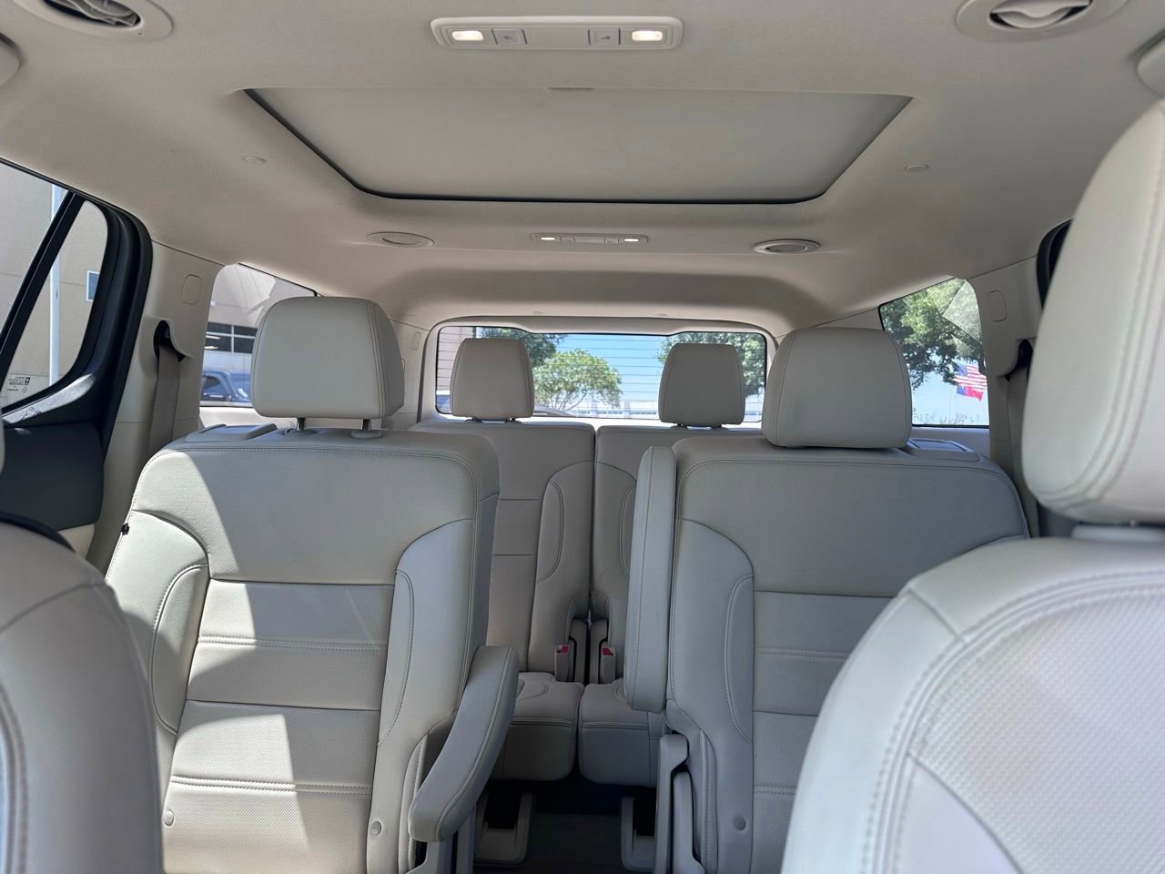 Used 2021 GMC Acadia Denali AWD/4WD image 14