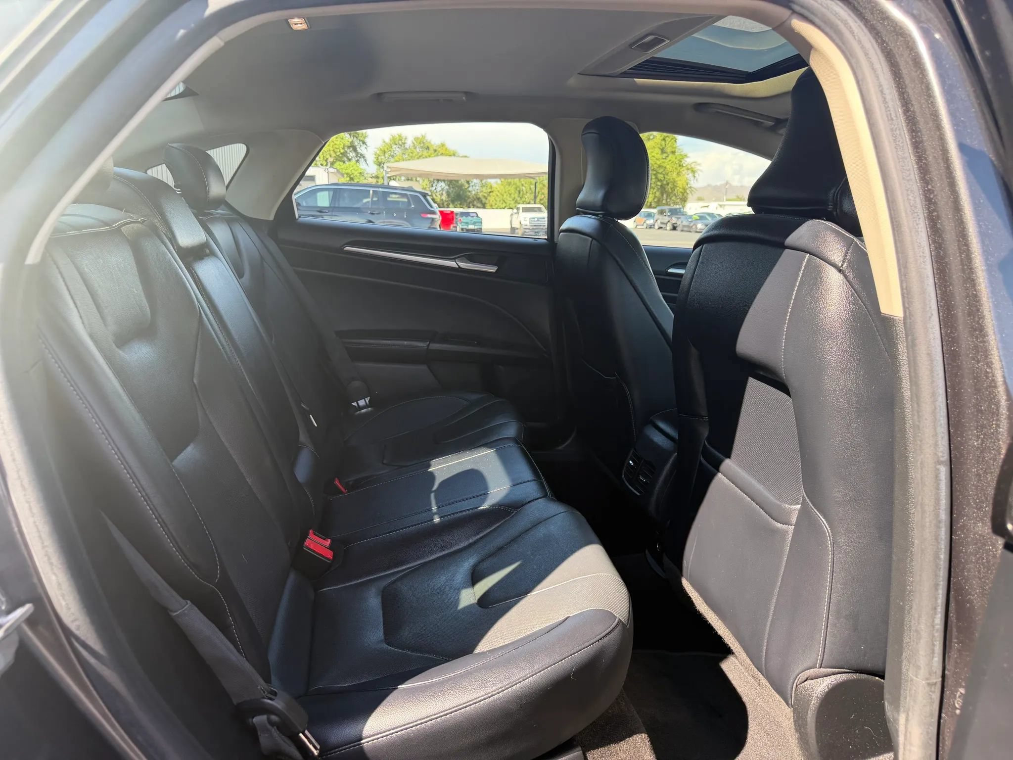 Used 2019 Ford Fusion Titanium AWD/4WD image 22