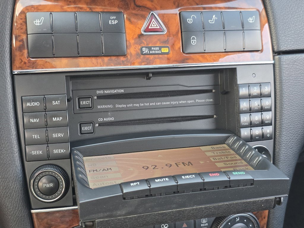 Used 2009 Mercedes-Benz CLK 350 Coupe image 18