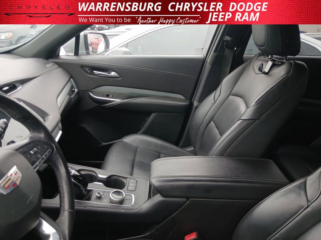 Used 2023 Cadillac XT4 Premium Luxury AWD/4WD image 12