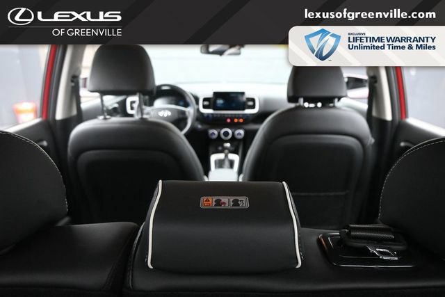 Used 2024 Hyundai Venue Limited FWD image 27