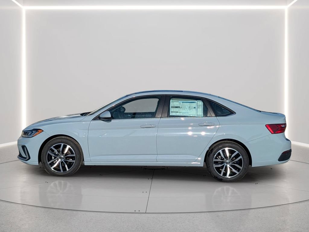 New 2026 Volkswagen Jetta SE FWD image 3
