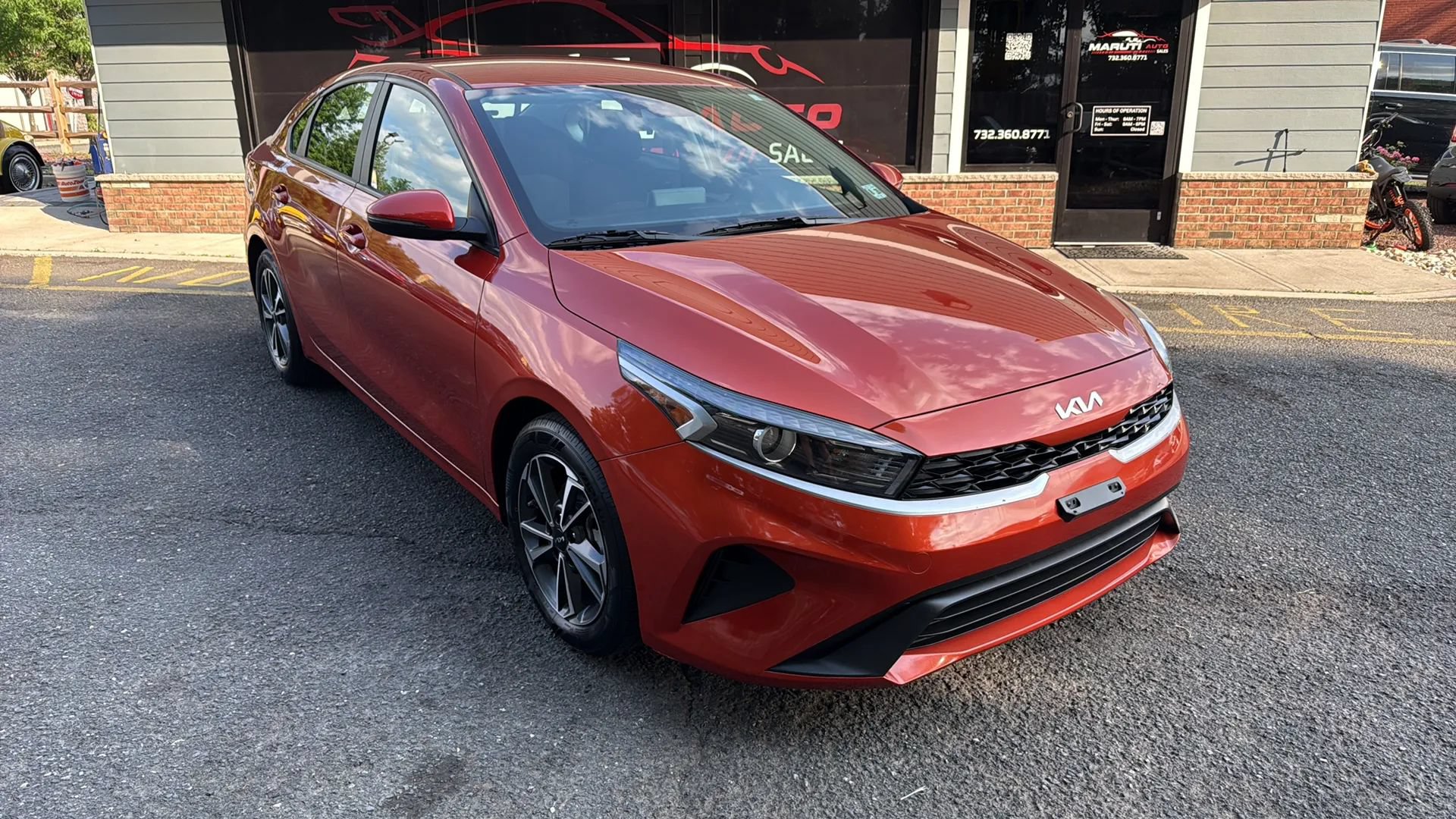 Used 2023 Kia Forte LXS w/ LXS Technology Package FWD image 3