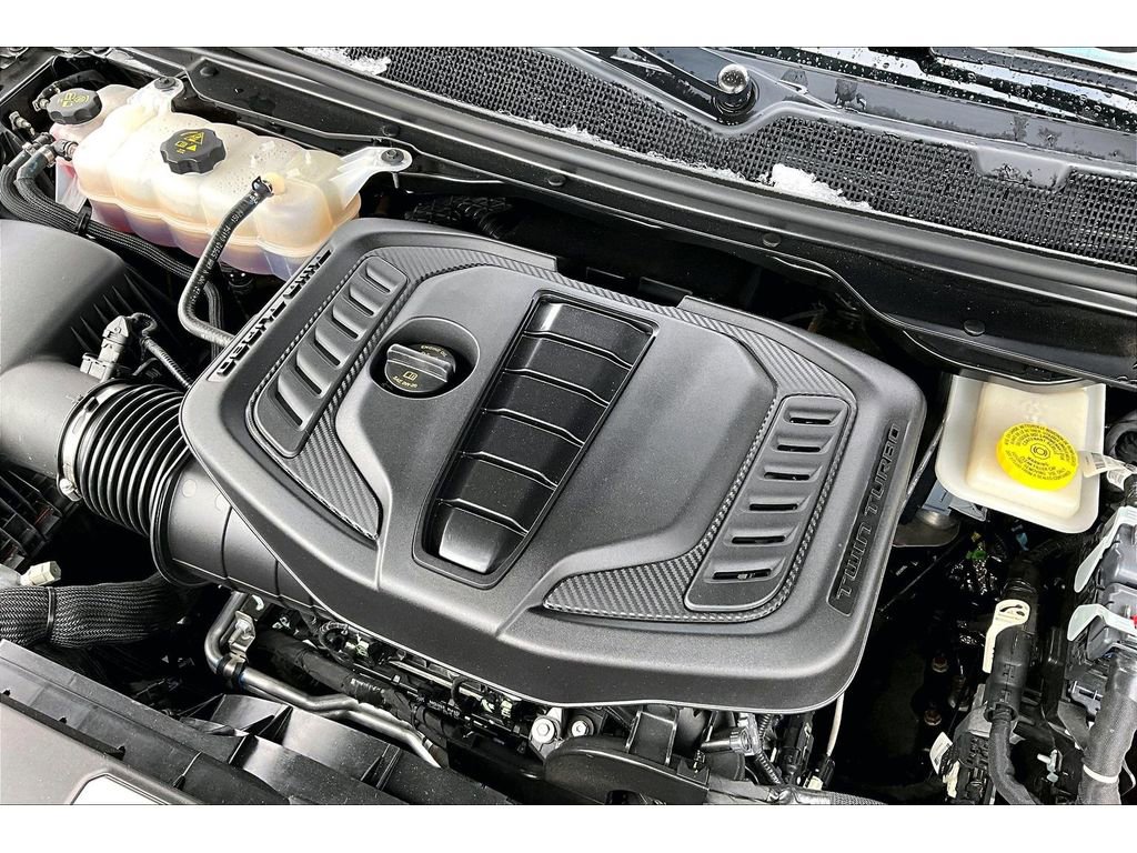 Certified 2024 Jeep Wagoneer L Series III w/ Premium Group I image 36