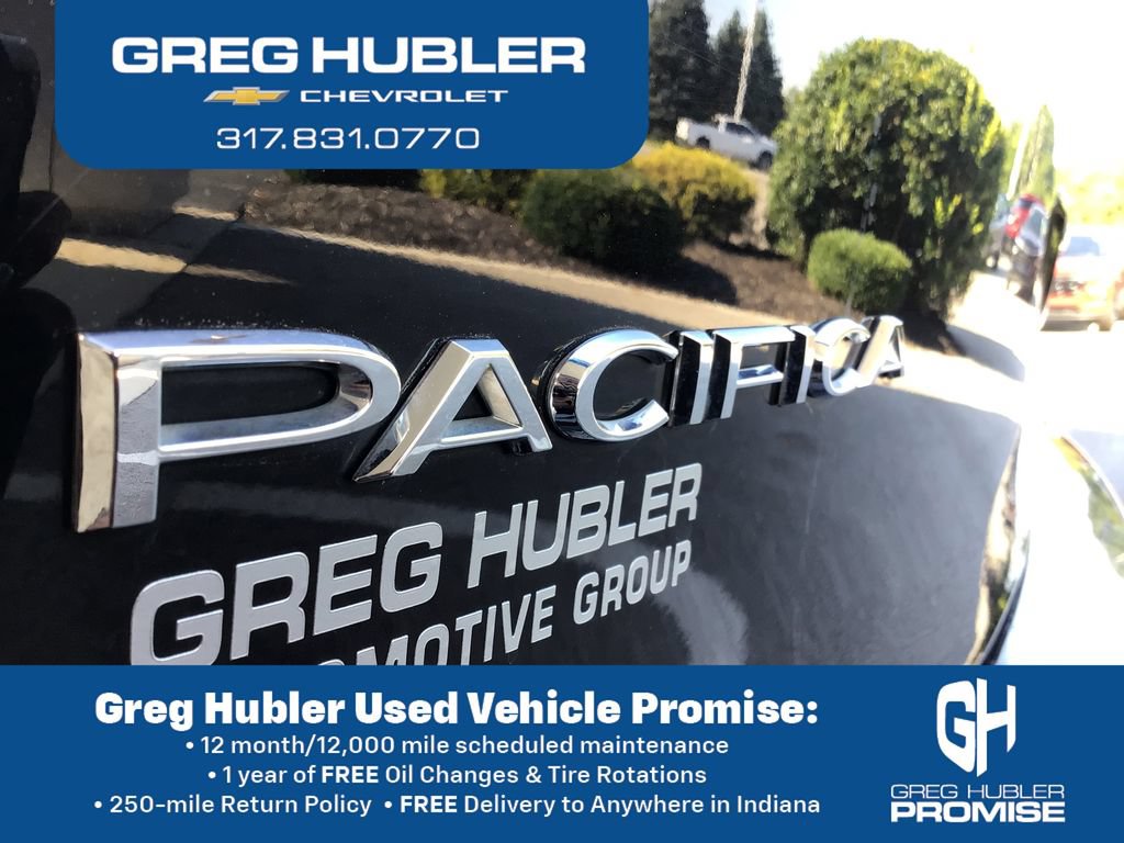 Used 2024 Chrysler Pacifica Touring-L FWD image 15