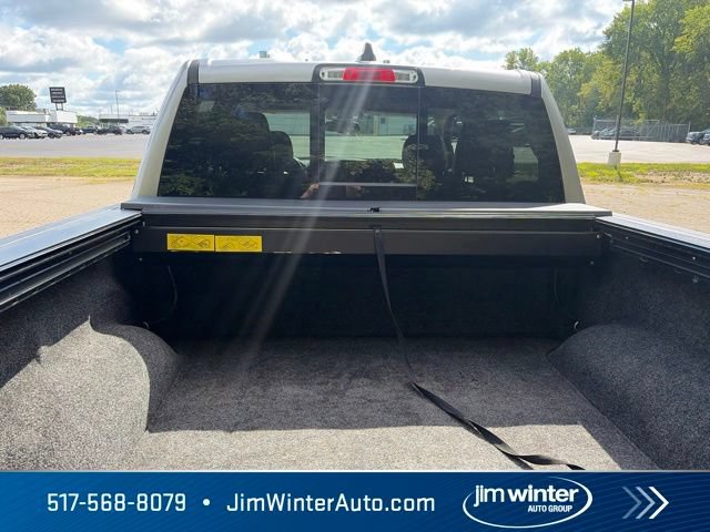 Used 2019 RAM 1500 Laramie AWD/4WD image 12