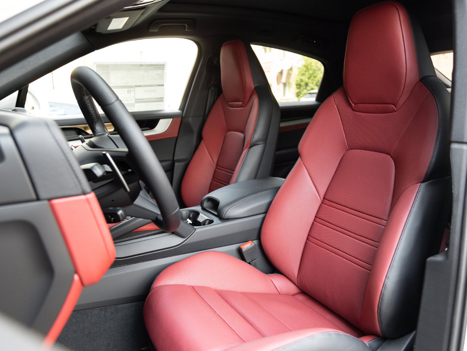New 2026 Porsche Cayenne Coupe AWD/4WD image 5