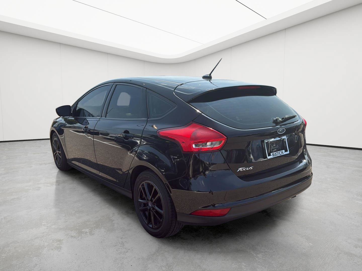 Used 2018 Ford Focus SE FWD image 29