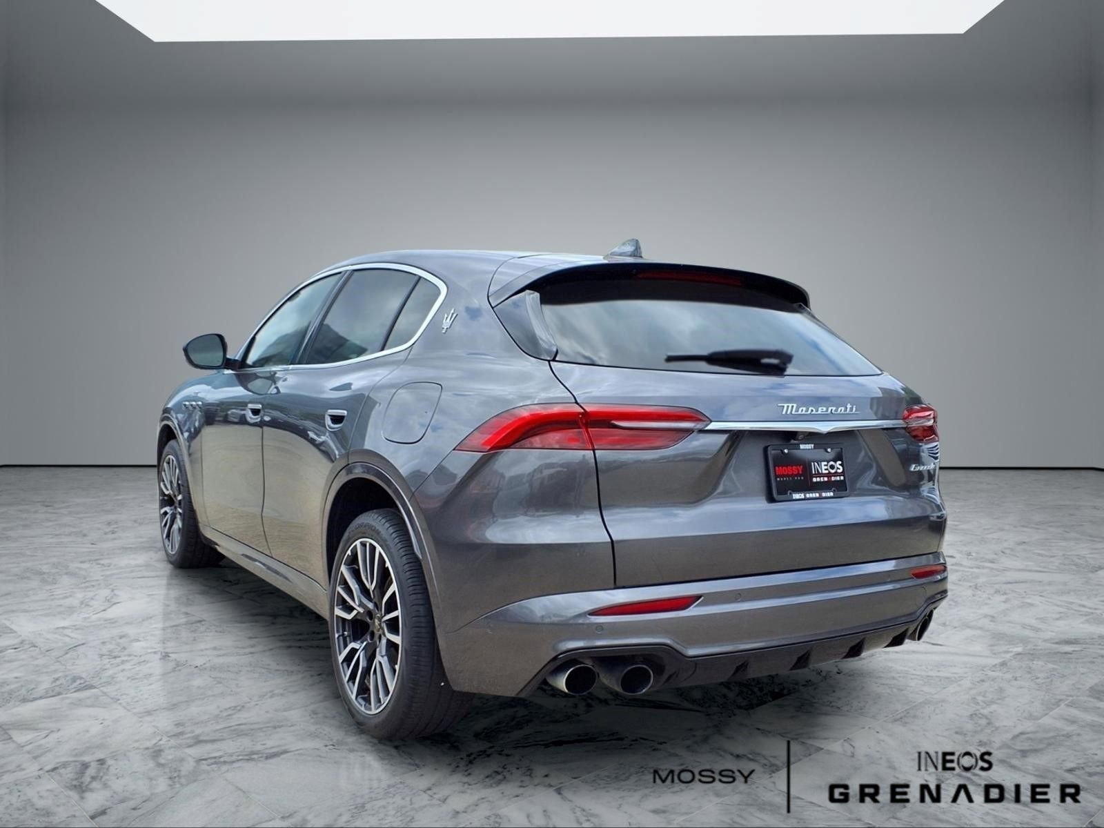 Used 2023 Maserati Grecale GT image 2