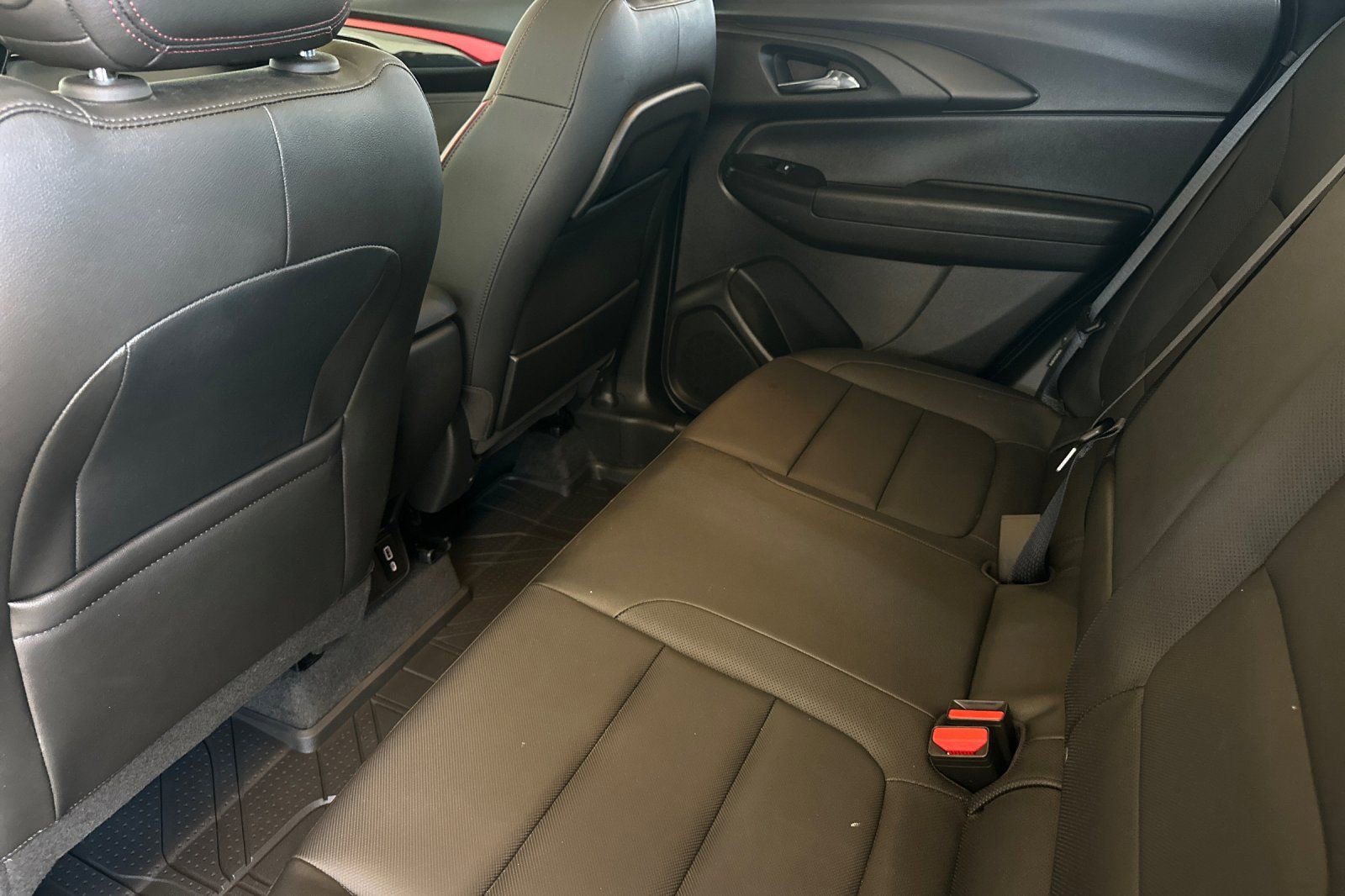 Used 2024 Chevrolet TrailBlazer RS w/ Convenience Package FWD image 11
