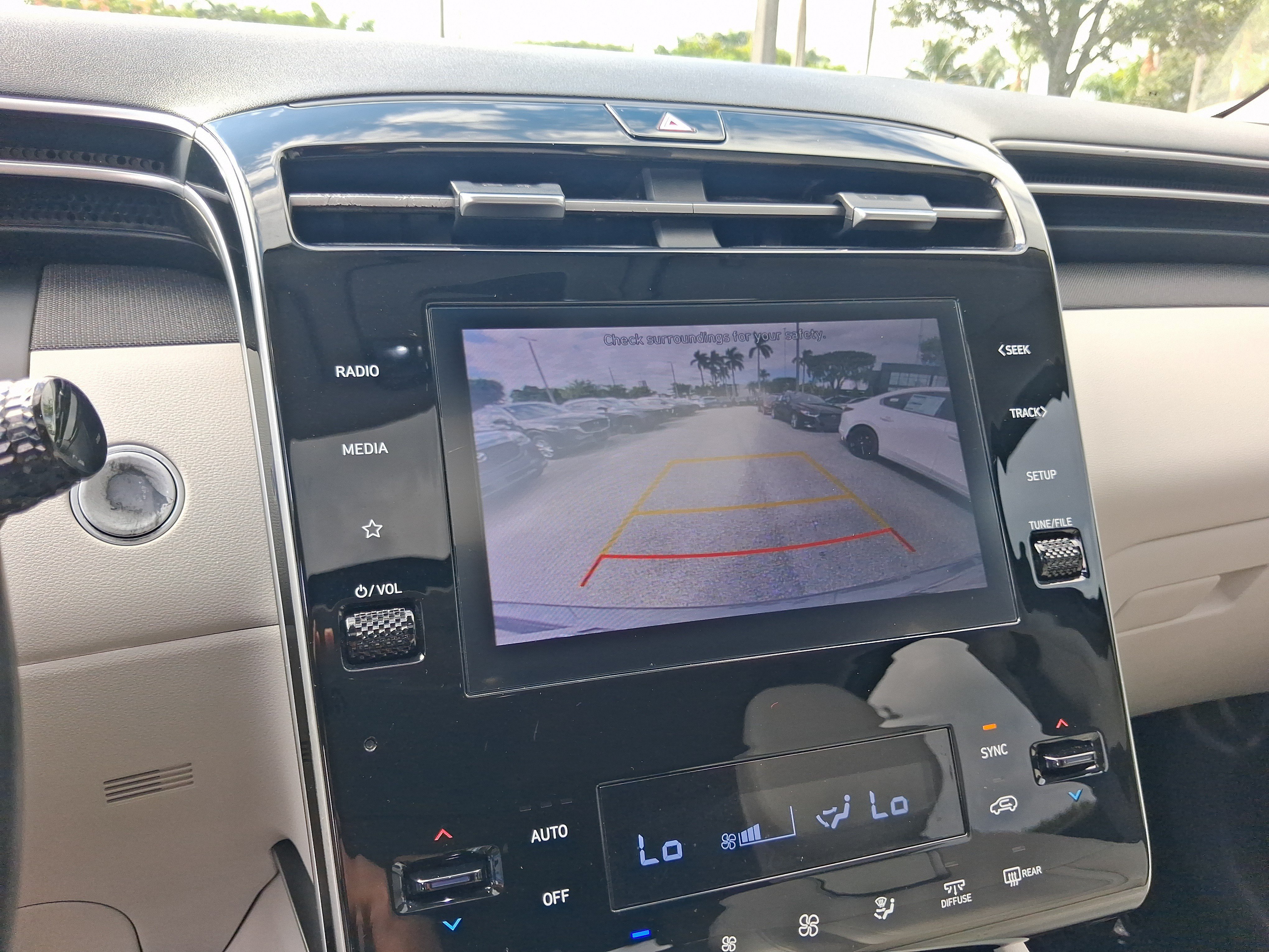 Used 2022 Hyundai Tucson SEL w/ Convenience + Premium Package FWD image 17