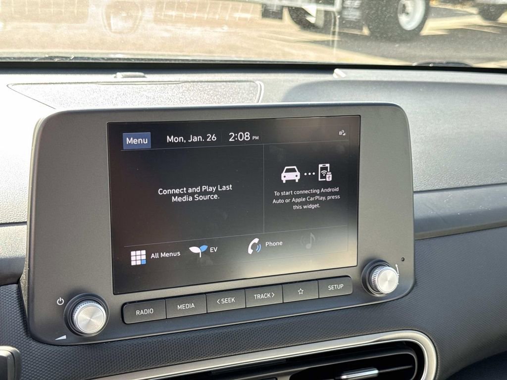 Used 2023 Hyundai Kona SE image 27