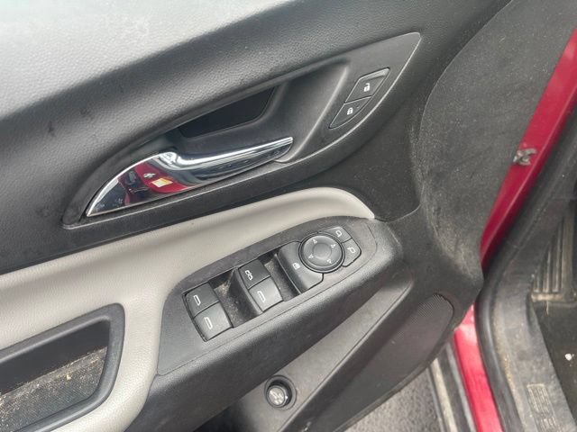 Used 2018 Chevrolet Equinox LT FWD image 12