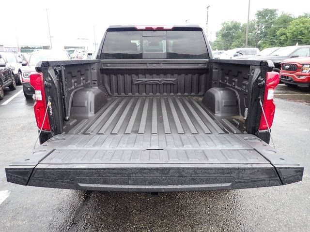 Used 2022 Chevrolet Silverado 1500 ZR2 AWD/4WD image 8