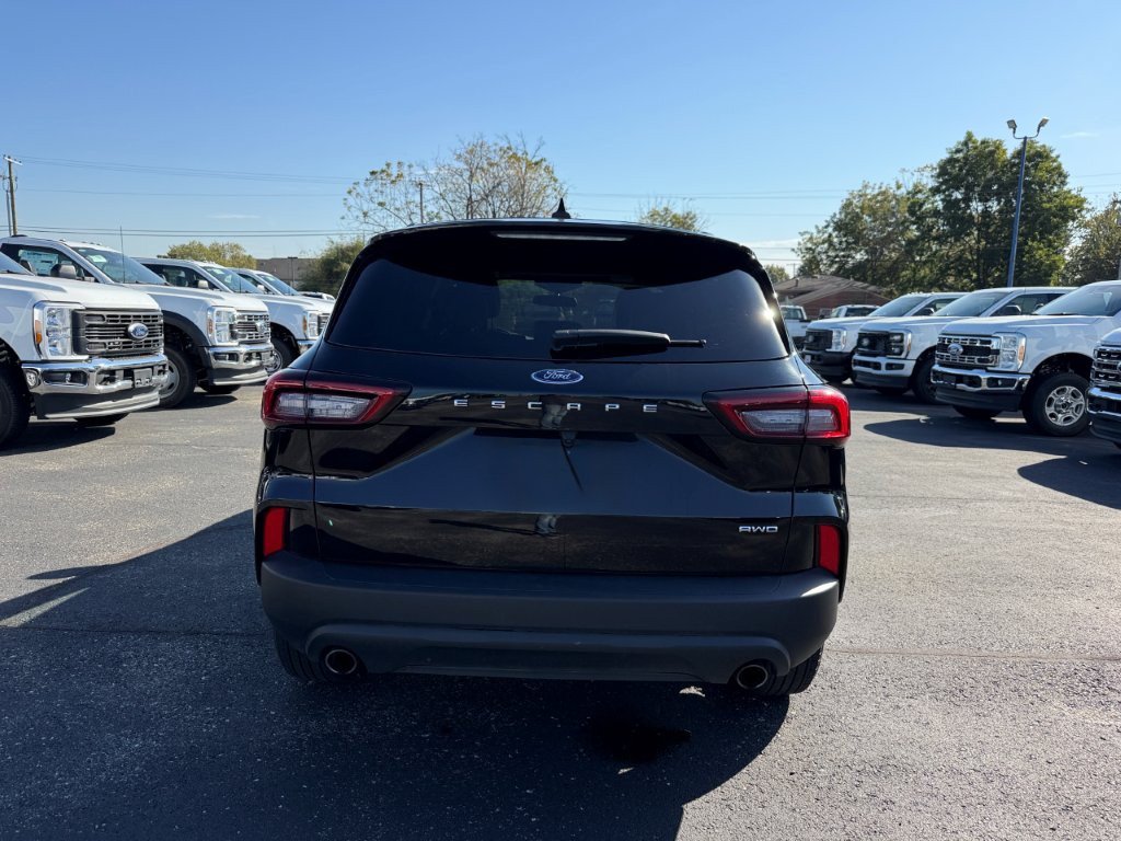 Used 2025 Ford Escape ST-Line Select AWD/4WD image 5