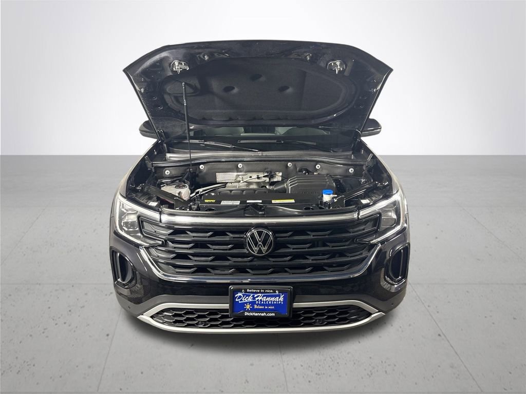 Certified 2024 Volkswagen Atlas Cross Sport SE image 21