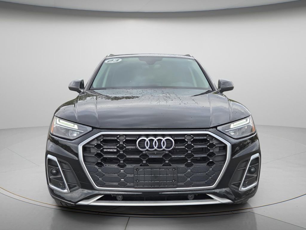 Used 2023 Audi Q5 2.0T Premium Plus w/ Premium Plus Package image 4
